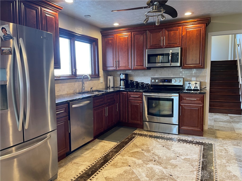 2426 Springmill Road Kettering, OH 45440 - Photo 10 of 36 Gallery Image 10