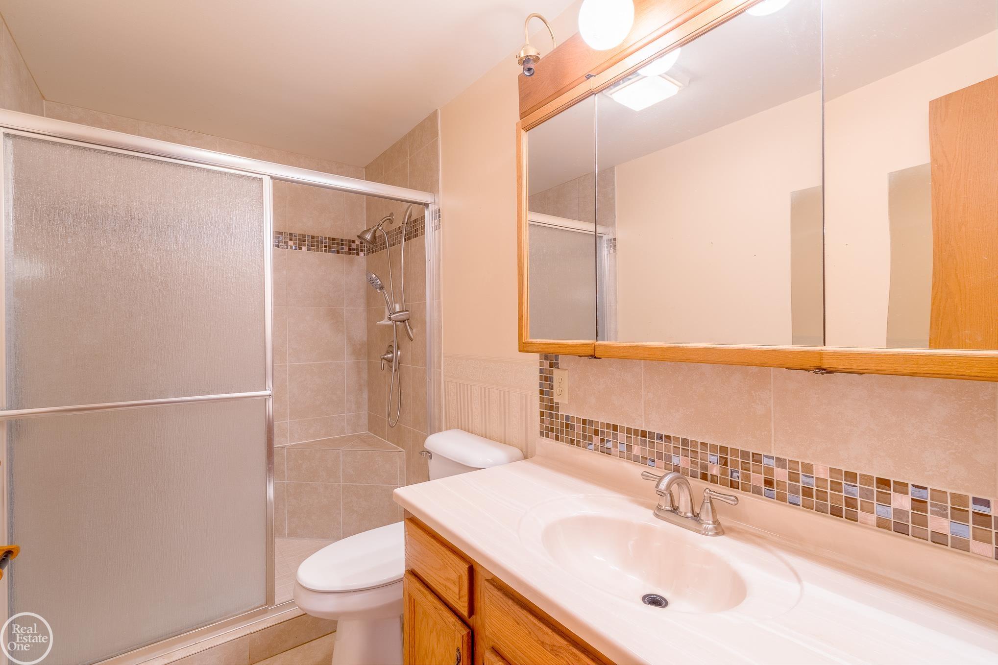 240 Michelson Road Rochester Hills, MI 48307 - Photo 14 of 23