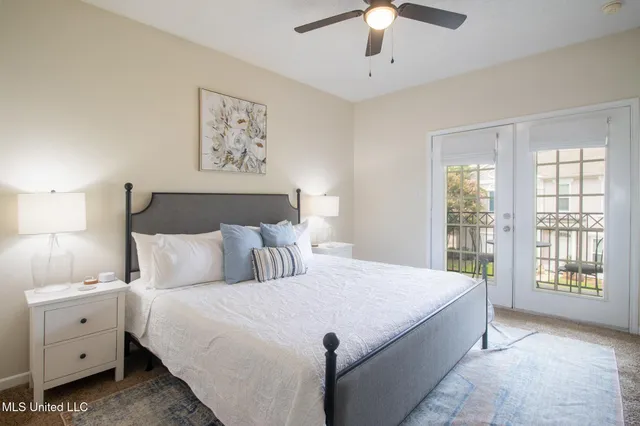 $2,100 | 2252 Beach Drive, Unit 203, Gulfport, MS 39507