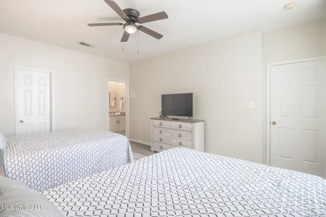 $2,100 | 2252 Beach Drive, Unit 203, Gulfport, MS 39507