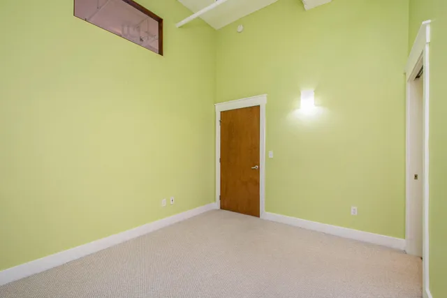 $225,000 | 600 Broadway Avenue Northwest, Unit 234, Grand Rapids, MI 49504