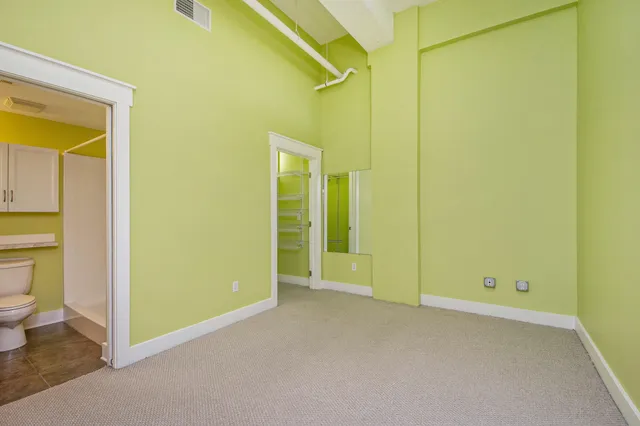 $225,000 | 600 Broadway Avenue Northwest, Unit 234, Grand Rapids, MI 49504