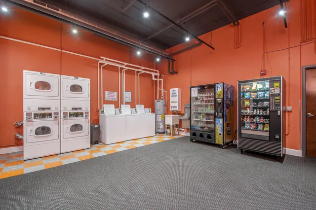 $225,000 | 600 Broadway Avenue Northwest, Unit 234, Grand Rapids, MI 49504