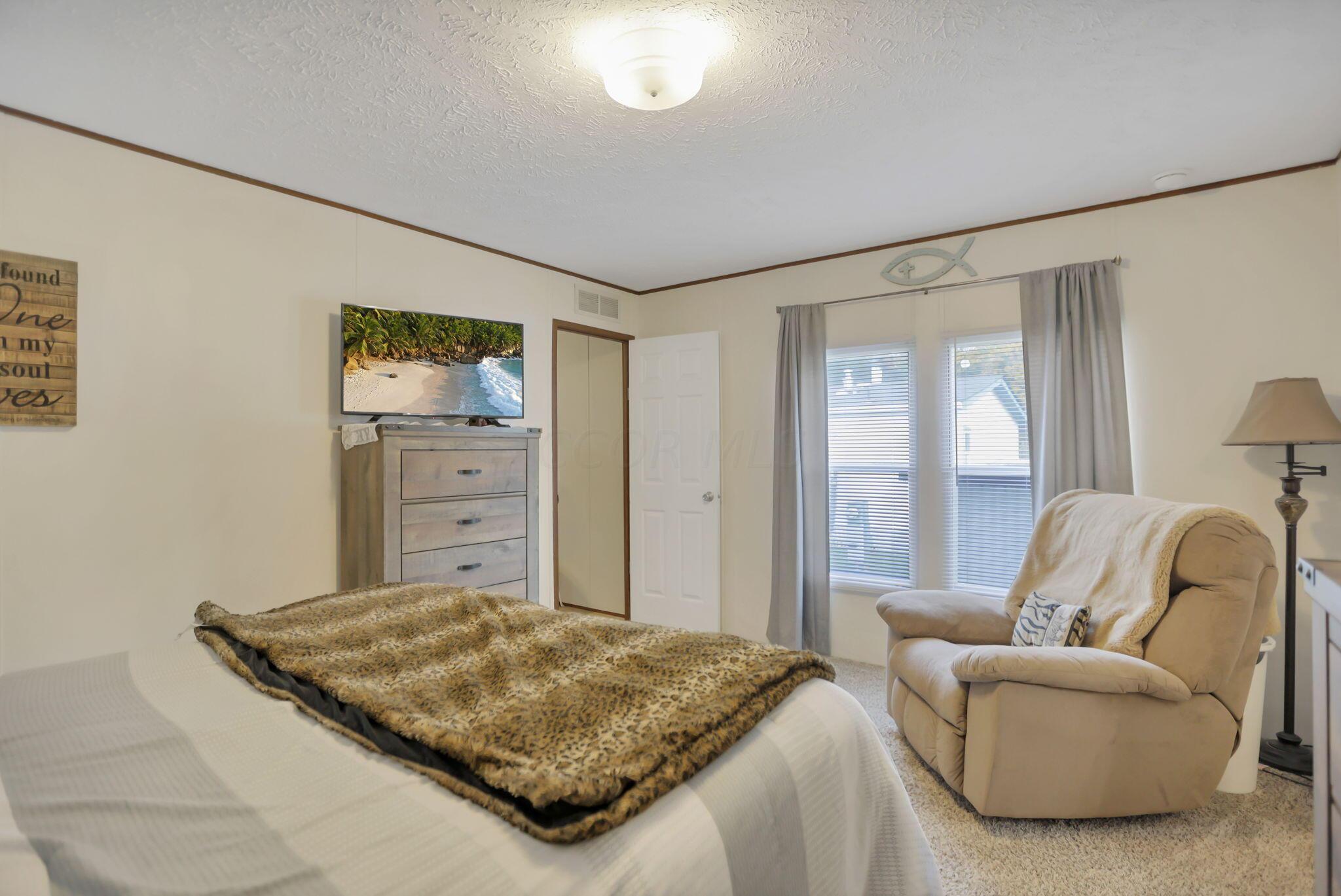 8764 National Road Southwest, Unit 143 Etna, OH 43062 - Photo 13 of 22 16-web-or-mls-BS5A6209