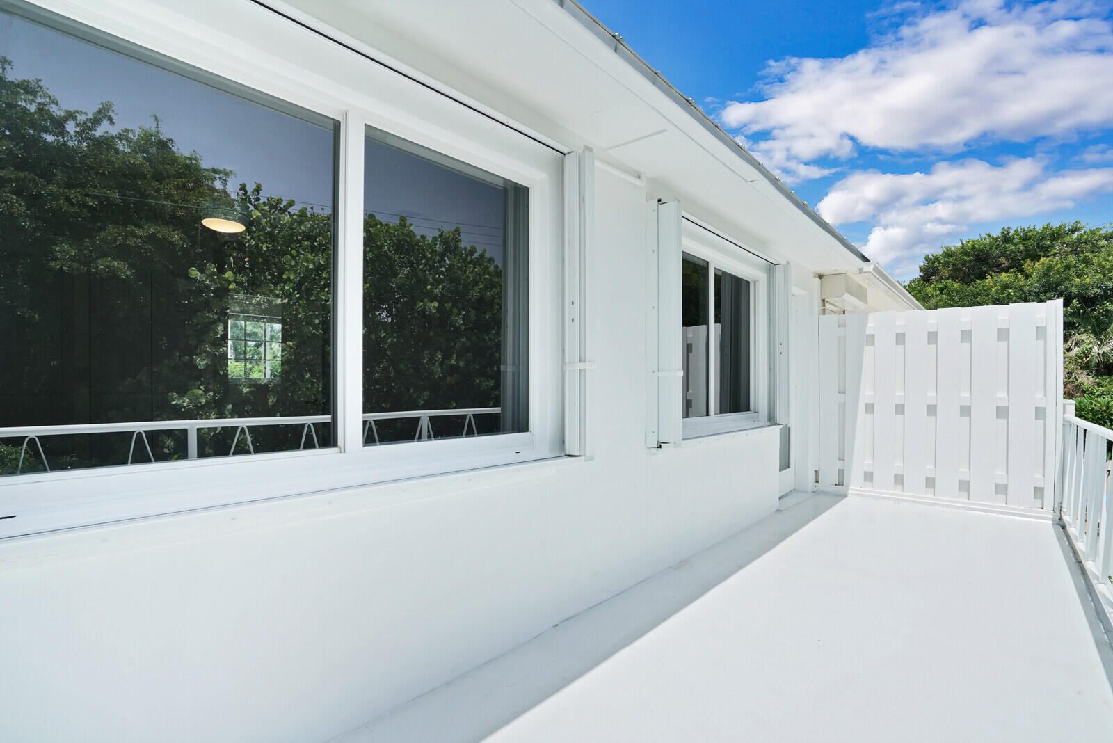 29 E Road Delray Beach, FL 33483 - Photo 26 of 34 a view of house with a outdoor space