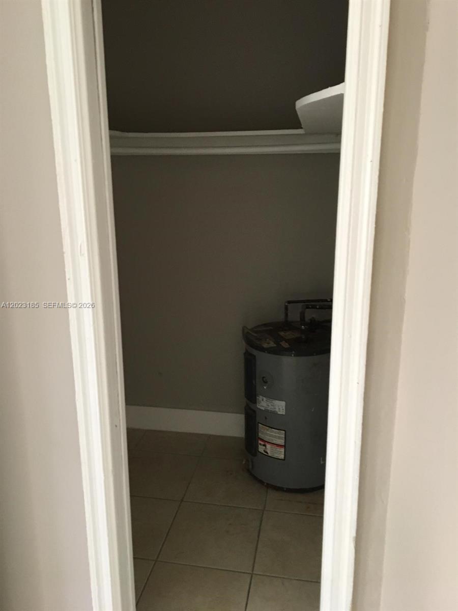 520 Southwest 4th Street, Unit 4 Miami, FL 33130 - Photo 6 of 12 a view of a closet