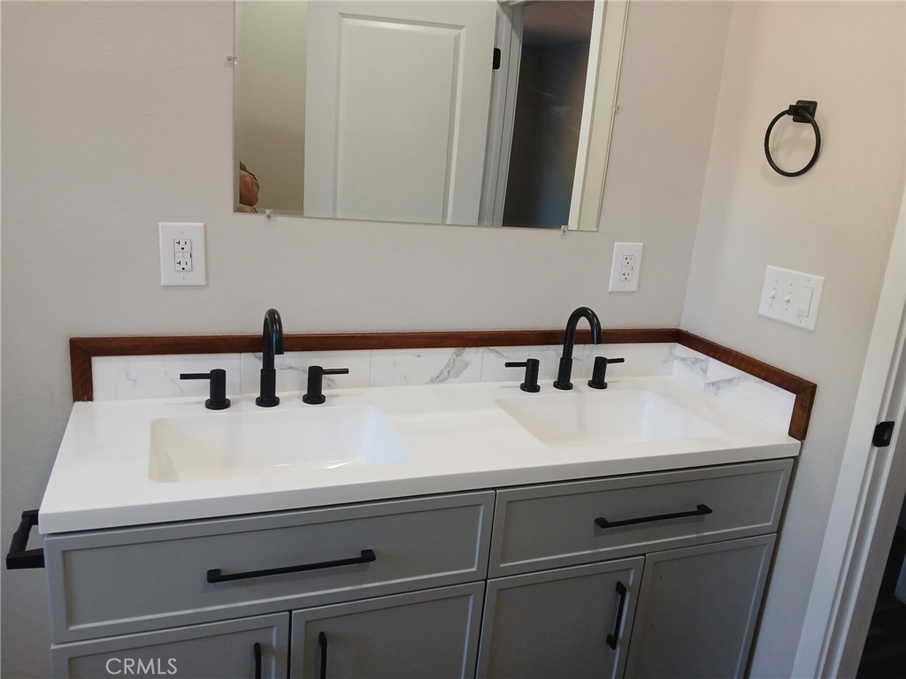 14014 Creston Road Magalia, CA 95954 - Photo 19 of 30 a close view of sink and tap