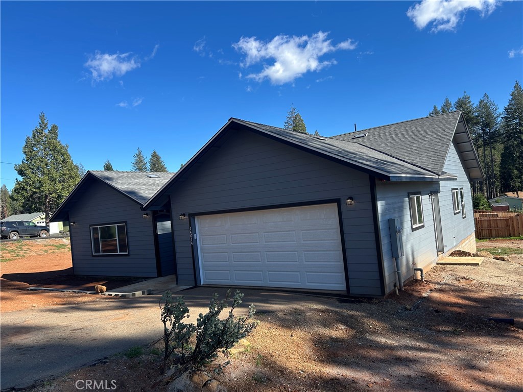 14014 Creston Road Magalia, CA 95954 - Photo 2 of 30 a view of a house with a patio