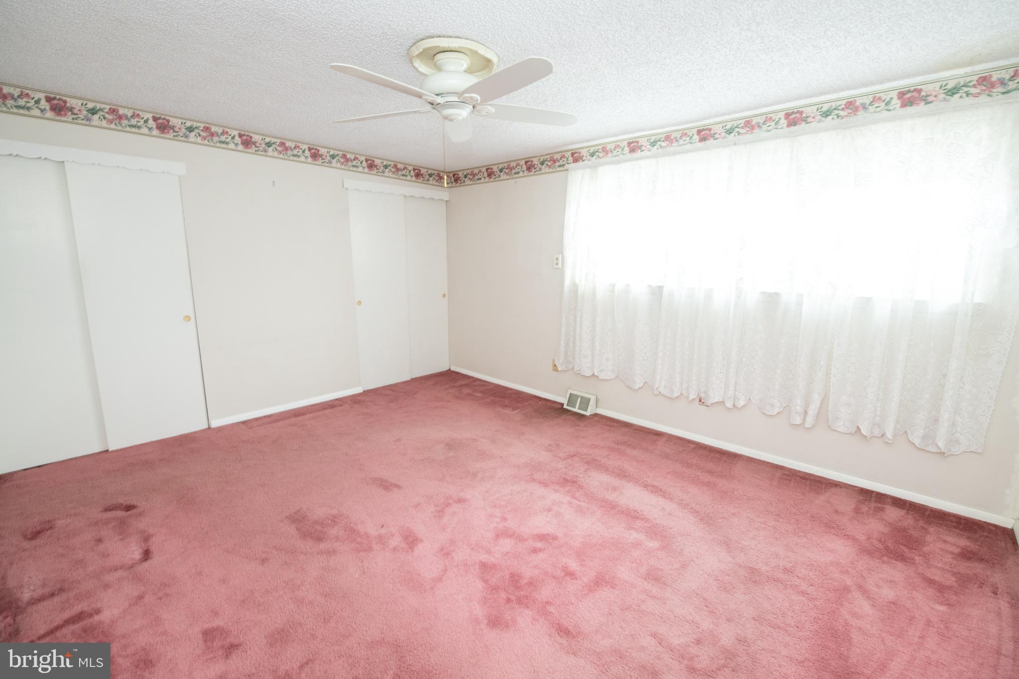 12661 Biscayne Drive Philadelphia, PA 19154 - Photo 18 of 36