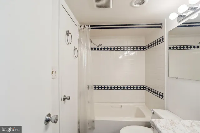 a view of a multi story building