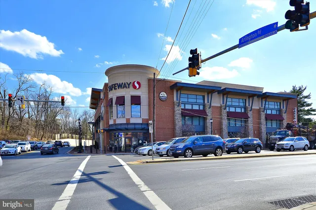 $225,000 | 4242 East-West Highway, Unit 414, Chevy Chase, MD 20815