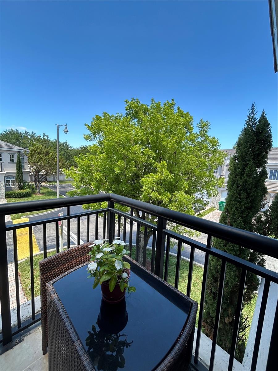 8351 Southwest 124th Avenue, Unit 101 Miami, FL 33183 - Photo 27 of 43