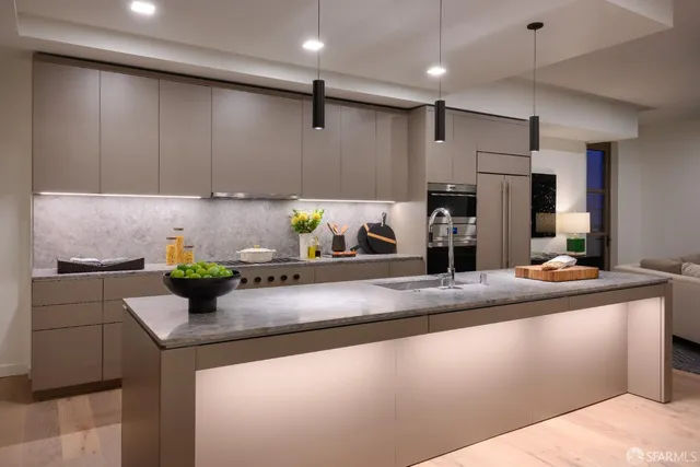 $2,995,000 | 36 Meadow Drive, Unit 202, San Francisco, CA 94130