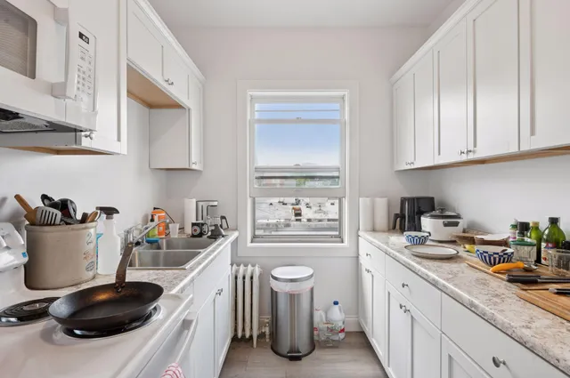 $439,000 | 610 West 26th Street, Minneapolis, MN 55405