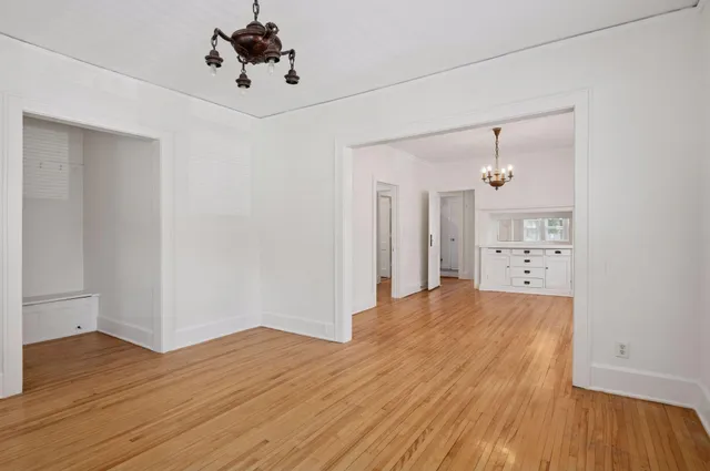 $439,000 | 610 West 26th Street, Minneapolis, MN 55405