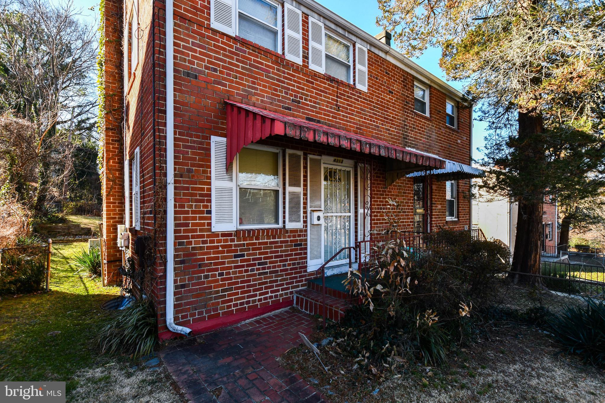 4313 F Street Southeast Washington, DC 20019 - Photo 3 of 17