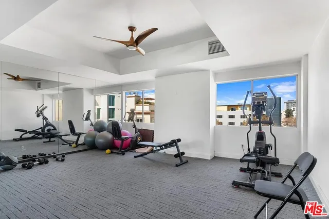 $11,950 | 121 South Palm Drive, Unit 601, Beverly Hills, CA 90212