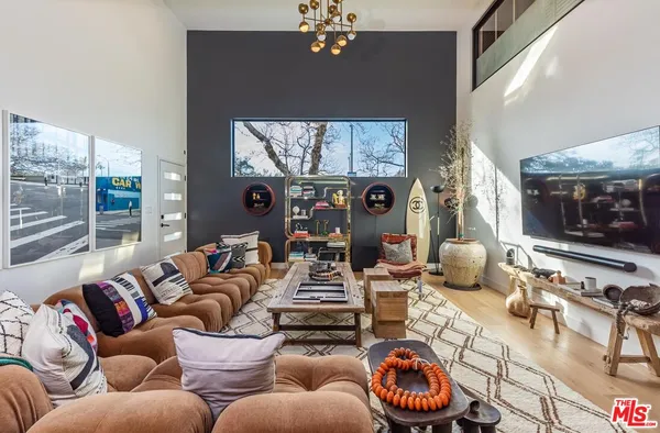 $3,795,000 | 214 South Venice Boulevard, Venice, CA 90291
