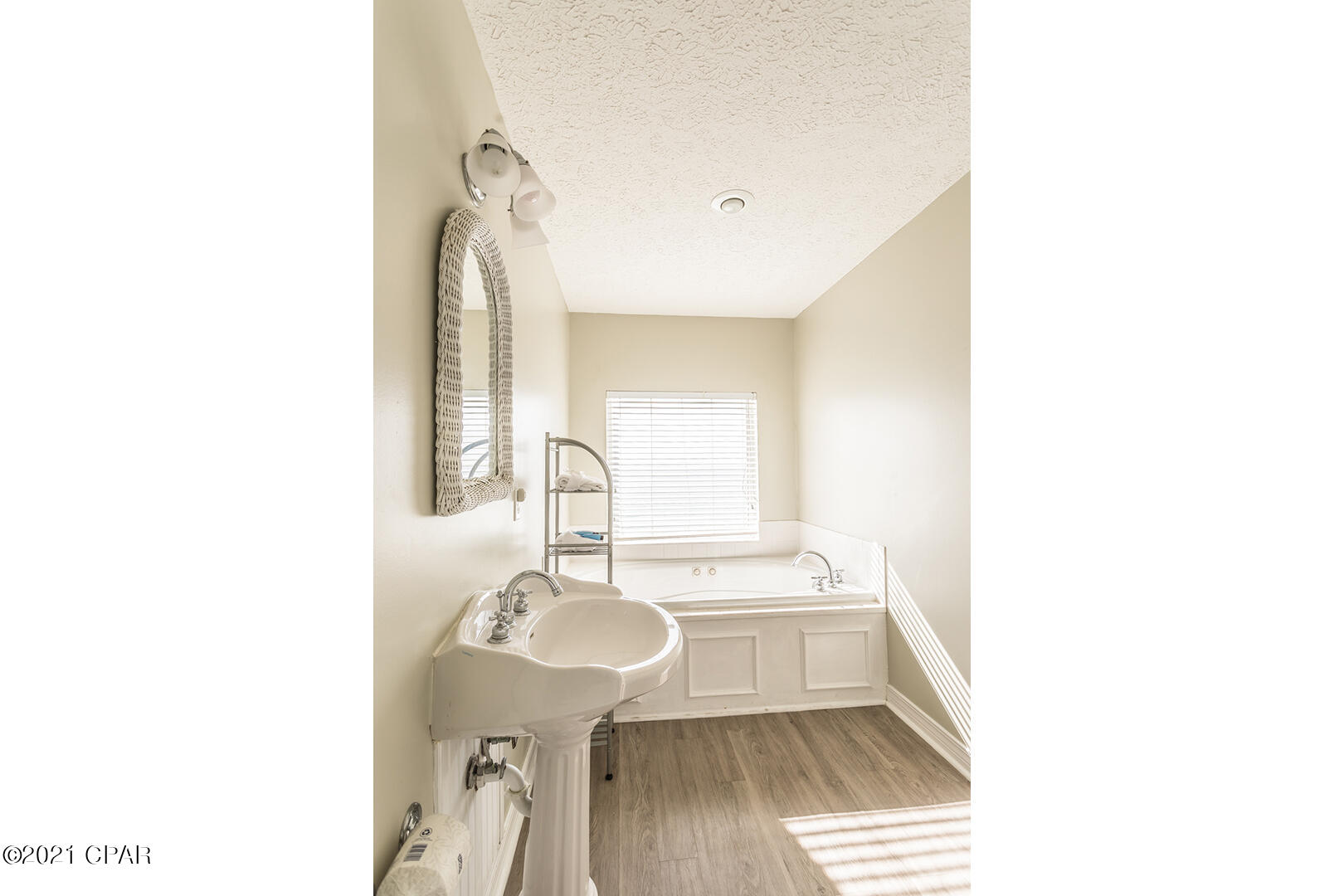 17869 Front Beach Road, Unit B Panama City Beach, FL 32413 - Photo 24 of 32 Gallery Image 24