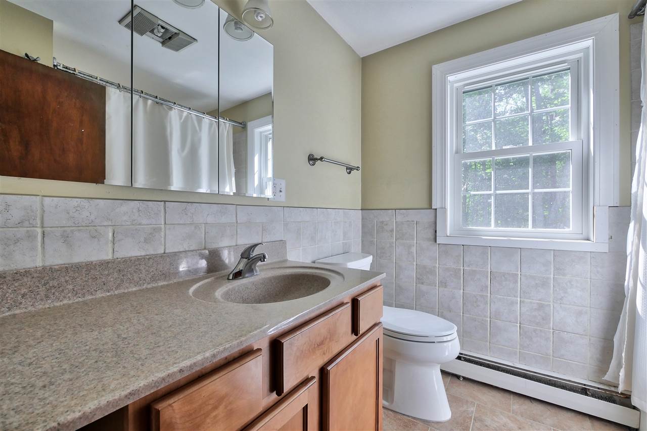 98 Lovering Road North Hampton, NH 03862 - Photo 14 of 40 Gallery Image 14