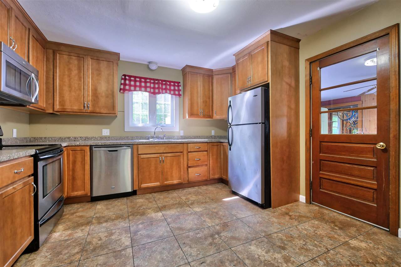 98 Lovering Road North Hampton, NH 03862 - Photo 5 of 40 Gallery Image 5