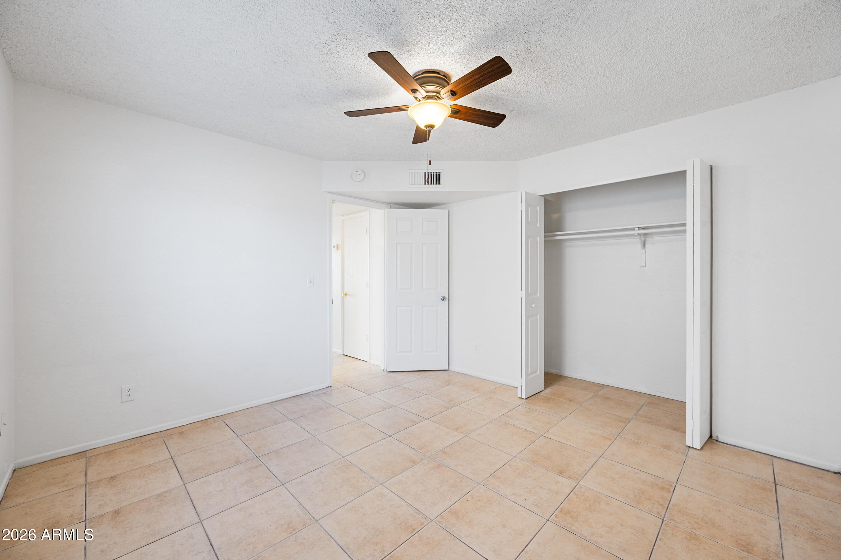 1815 N Spring, Unit 102 Mesa, AZ 85203 - Photo 11 of 15 11-1815NS102-ocupix-