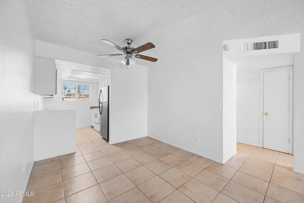 $1,200 | 1815 N Spring, Unit 102, Mesa, AZ 85203