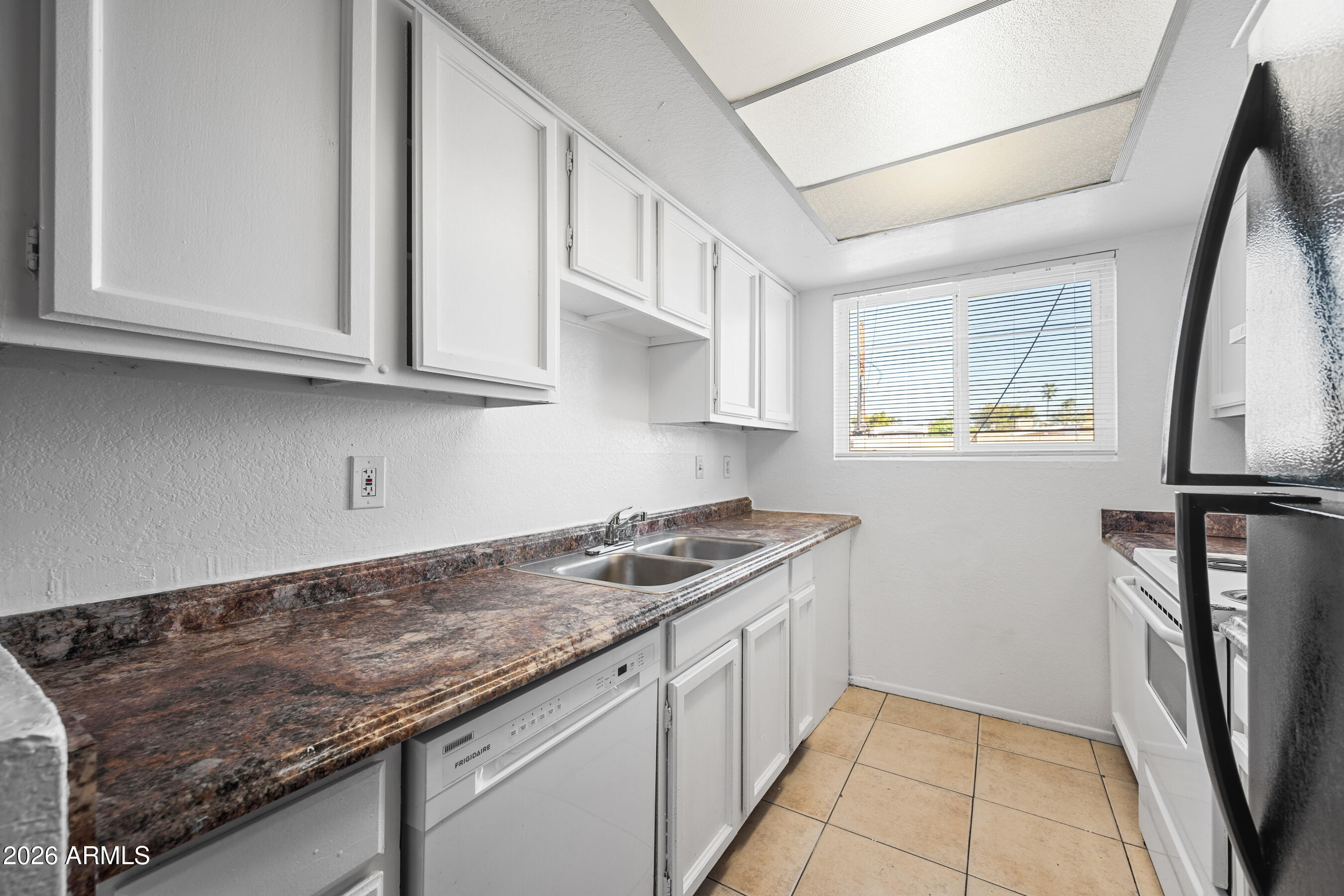 1815 N Spring, Unit 102 Mesa, AZ 85203 - Photo 7 of 15 7-1815NS102-ocupix-