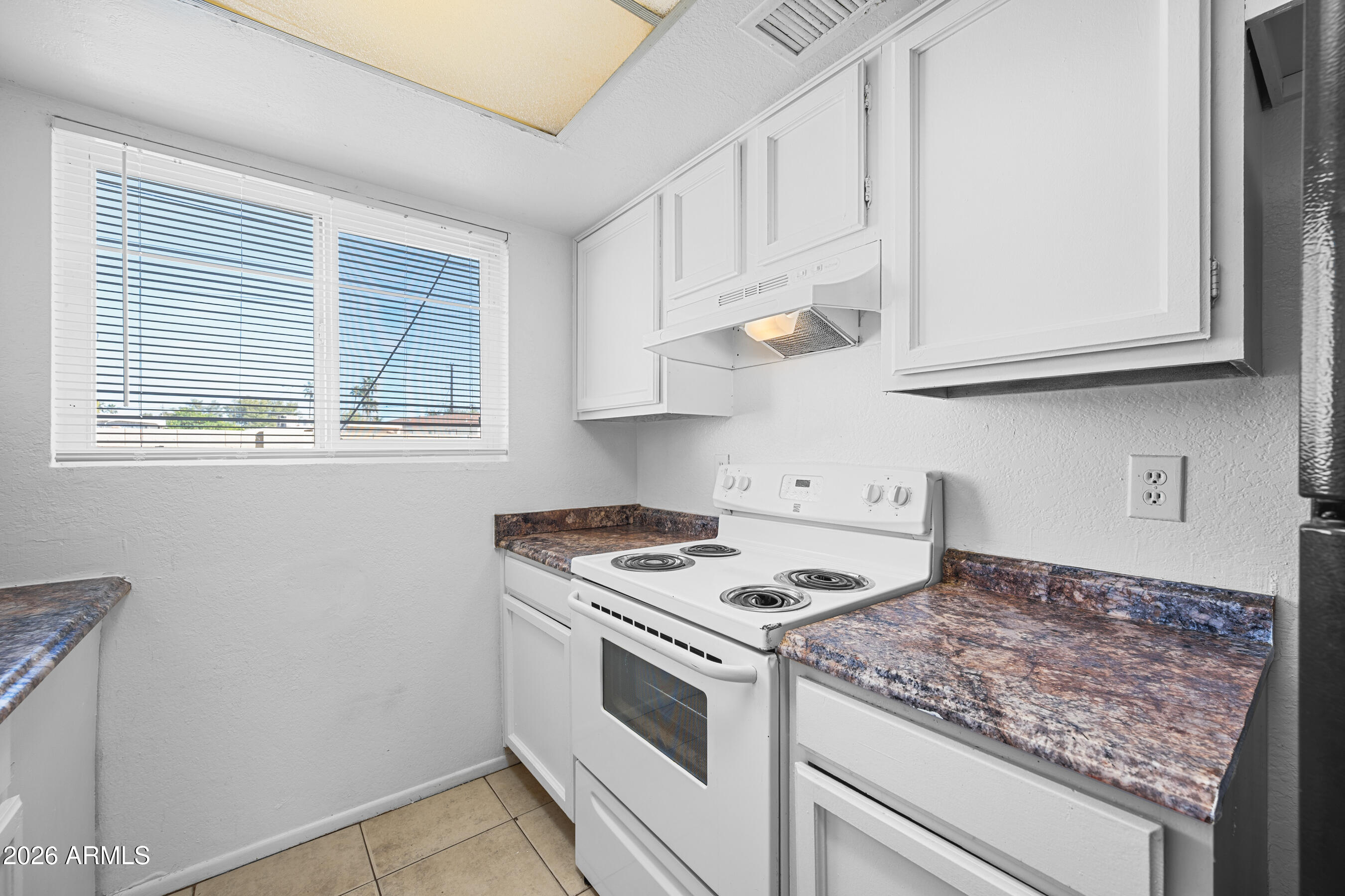 1815 N Spring, Unit 102 Mesa, AZ 85203 - Photo 8 of 15 8-1815NS102-ocupix-