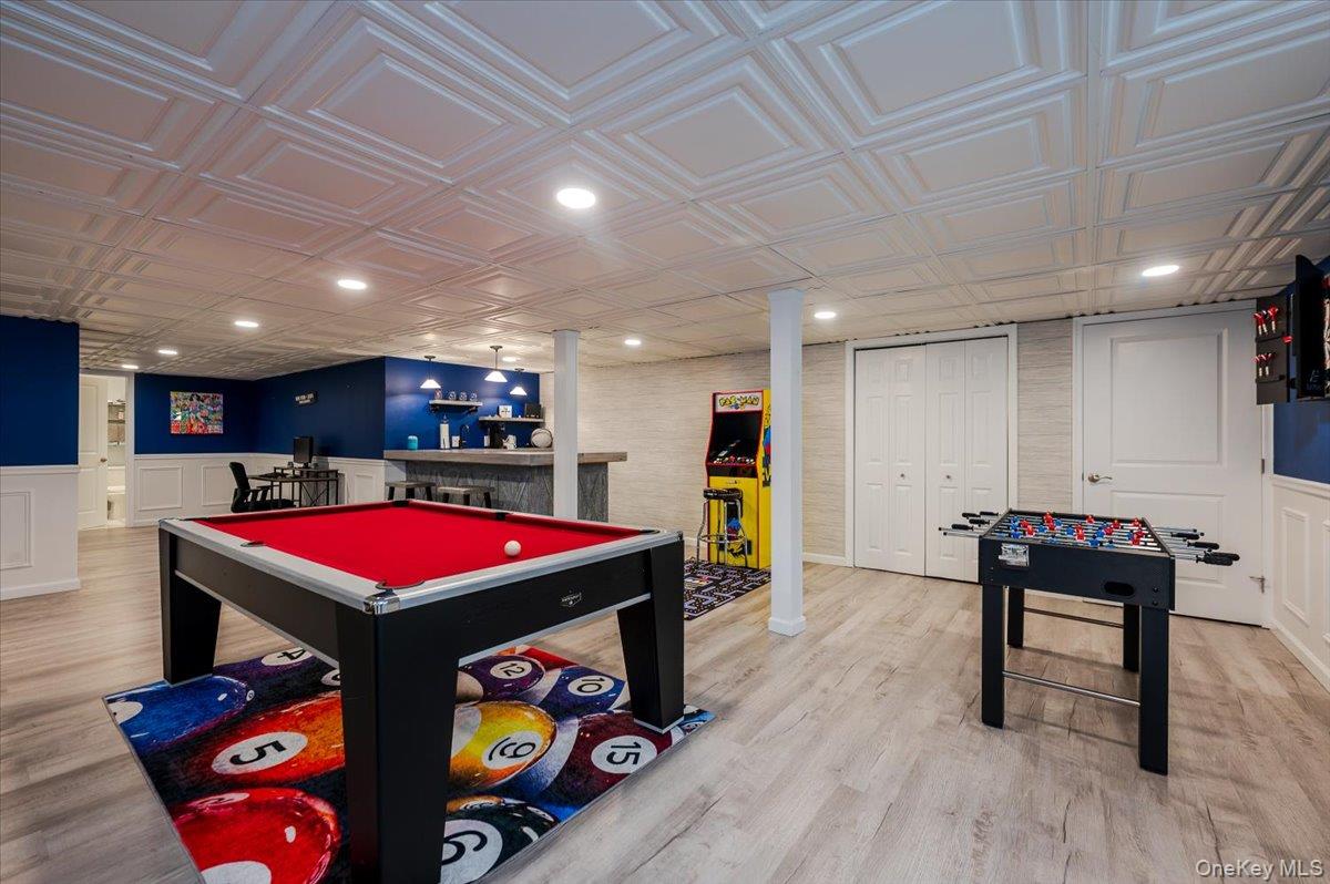 525 Rocky Point Road East Marion, NY 11939 - Photo 25 of 48 a room with furniture and pool table