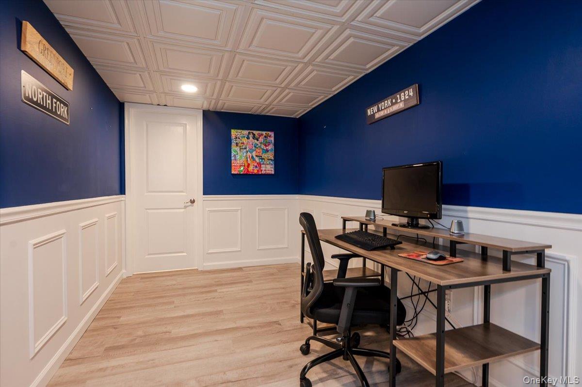 525 Rocky Point Road East Marion, NY 11939 - Photo 26 of 48 a view of a workspace with furniture