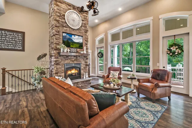 $1,200,000 | 265 Falling Leaf Road, Jamestown, TN 38556