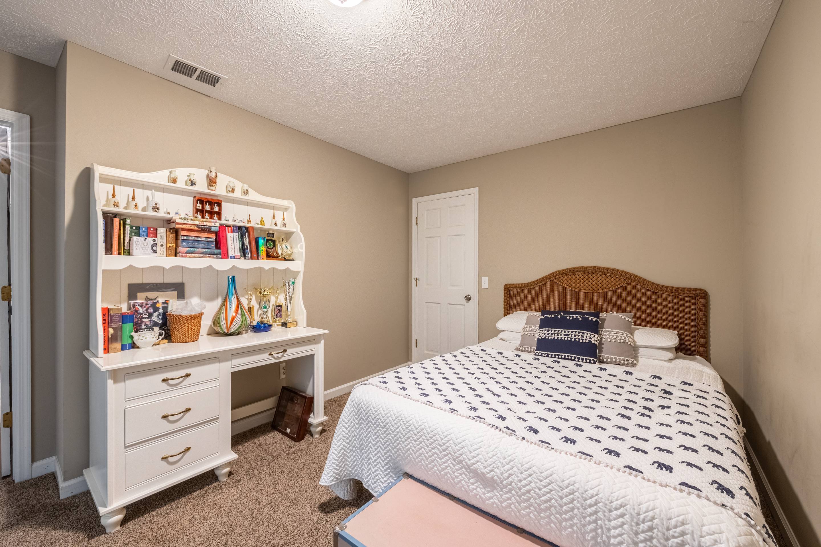 396 Cardinal Lane Toccoa, GA 30577 - Photo 67 of 103 a bedroom with a bed and a closet