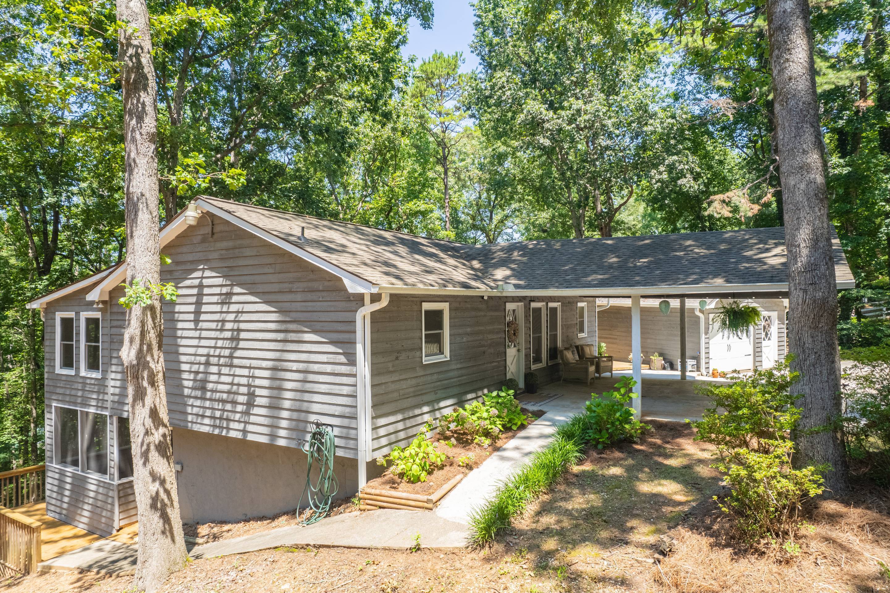 396 Cardinal Lane Toccoa, GA 30577 - Photo 8 of 103