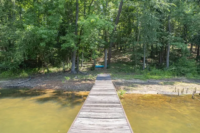 $445,000 | 396 Cardinal Lane, Toccoa, GA 30577