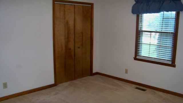 689 Ghea Road Normandy, TN 37360 - Photo 12 of 19 an empty room with windows
