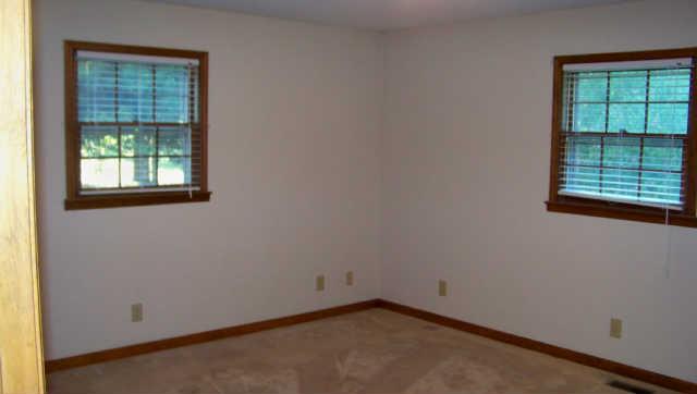 689 Ghea Road Normandy, TN 37360 - Photo 14 of 19 an empty room with a window