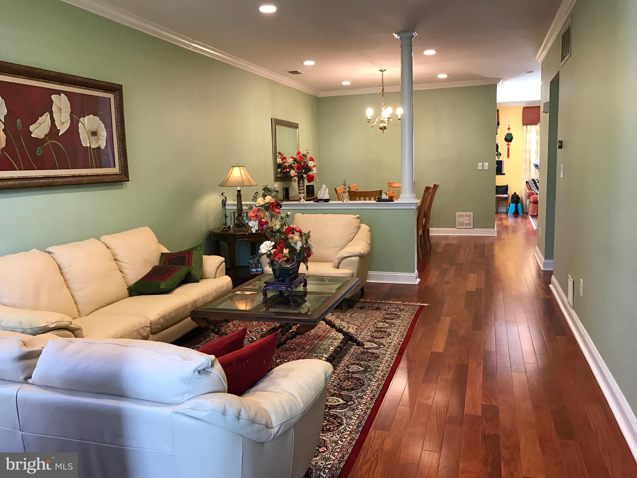 37 York Road Princeton Junction, NJ 08550 - Photo 3 of 24