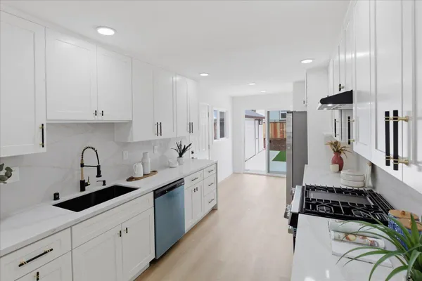 $999,888 | 140 Marian Lane, San Jose, CA 95127