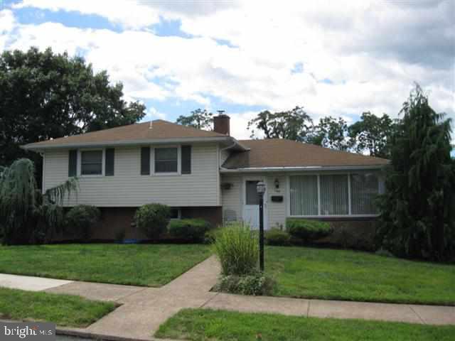 508 Clinton Road Harrisburg, PA 17109 - Photo 1 of 17 Gallery Image 1