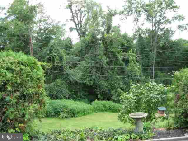 508 Clinton Road Harrisburg, PA 17109 - Photo 2 of 17 Gallery Image 2