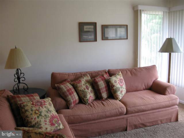 508 Clinton Road Harrisburg, PA 17109 - Photo 4 of 17 Gallery Image 4