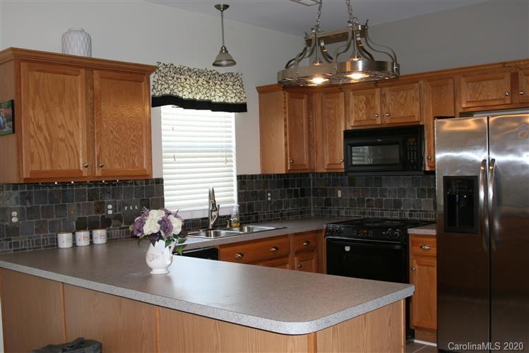 13612 Swinton Road, Unit L31 Huntersville, NC 28078 - Photo 3 of 21 Gallery Image 3