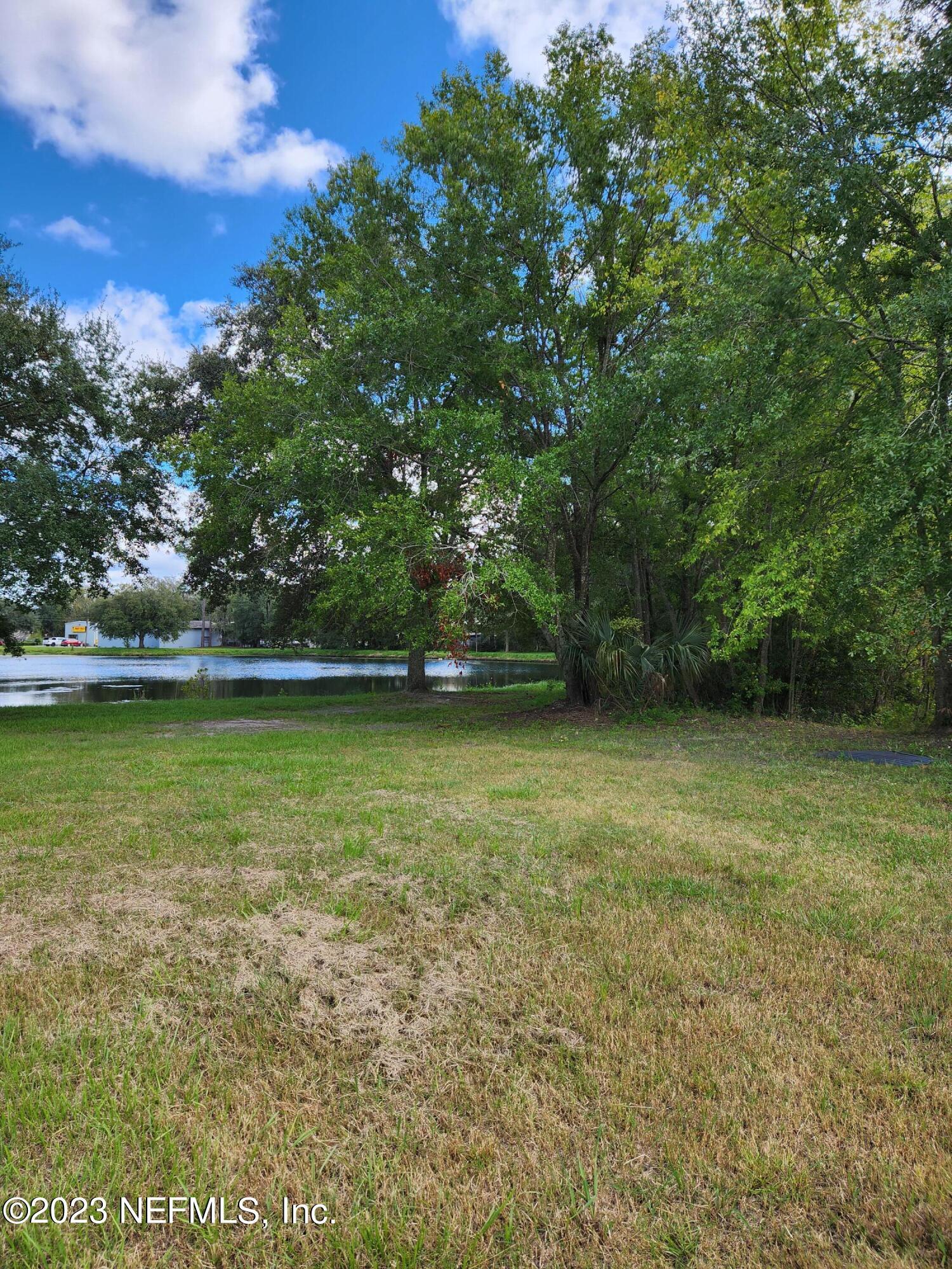 5314 Bowden Road Jacksonville, FL 32216 - Photo 7 of 17 a view of outdoor space with deck