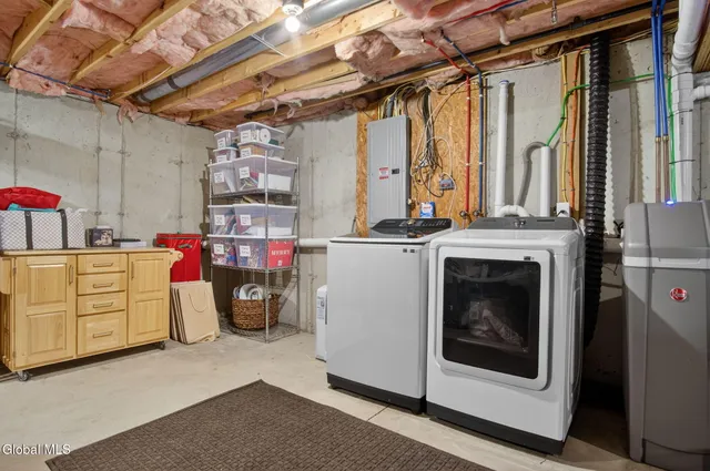 $399,000 | 11 A Fairway Drive, Halfmoon, NY 12118