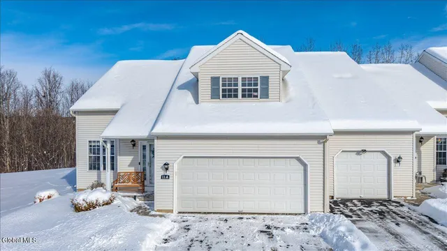 $399,000 | 11 A Fairway Drive, Halfmoon, NY 12118