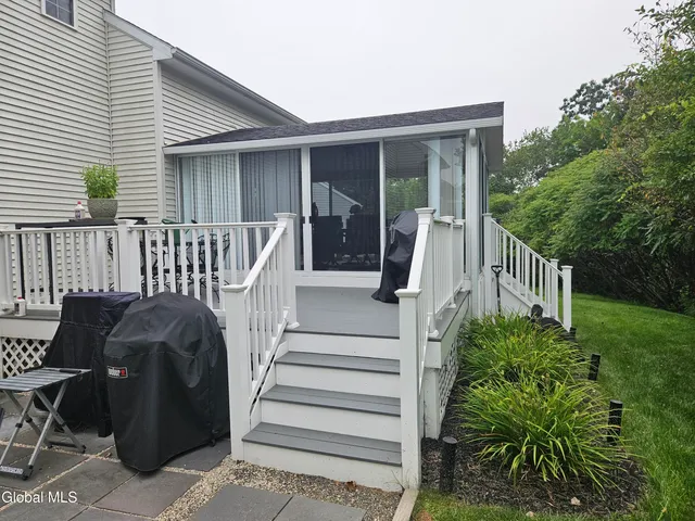 $399,000 | 11 A Fairway Drive, Halfmoon, NY 12118