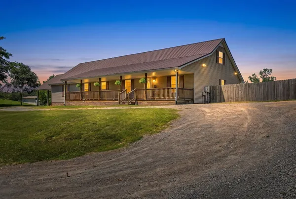 $375,000 | 83 Farley Lane, Hartsville, TN 37074
