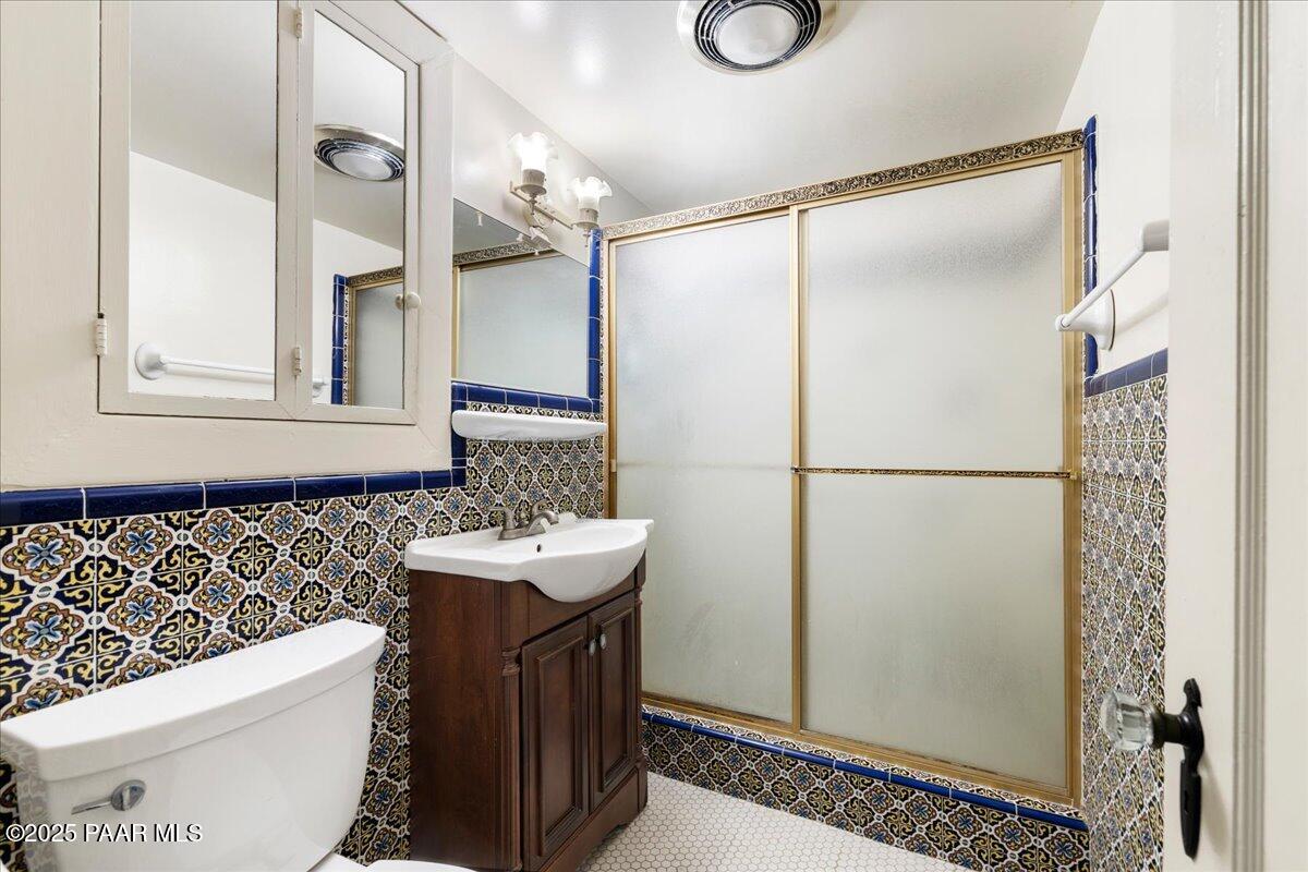 2877 Iron Springs Road Prescott, AZ 86305 - Photo 26 of 42 Bathroom 2