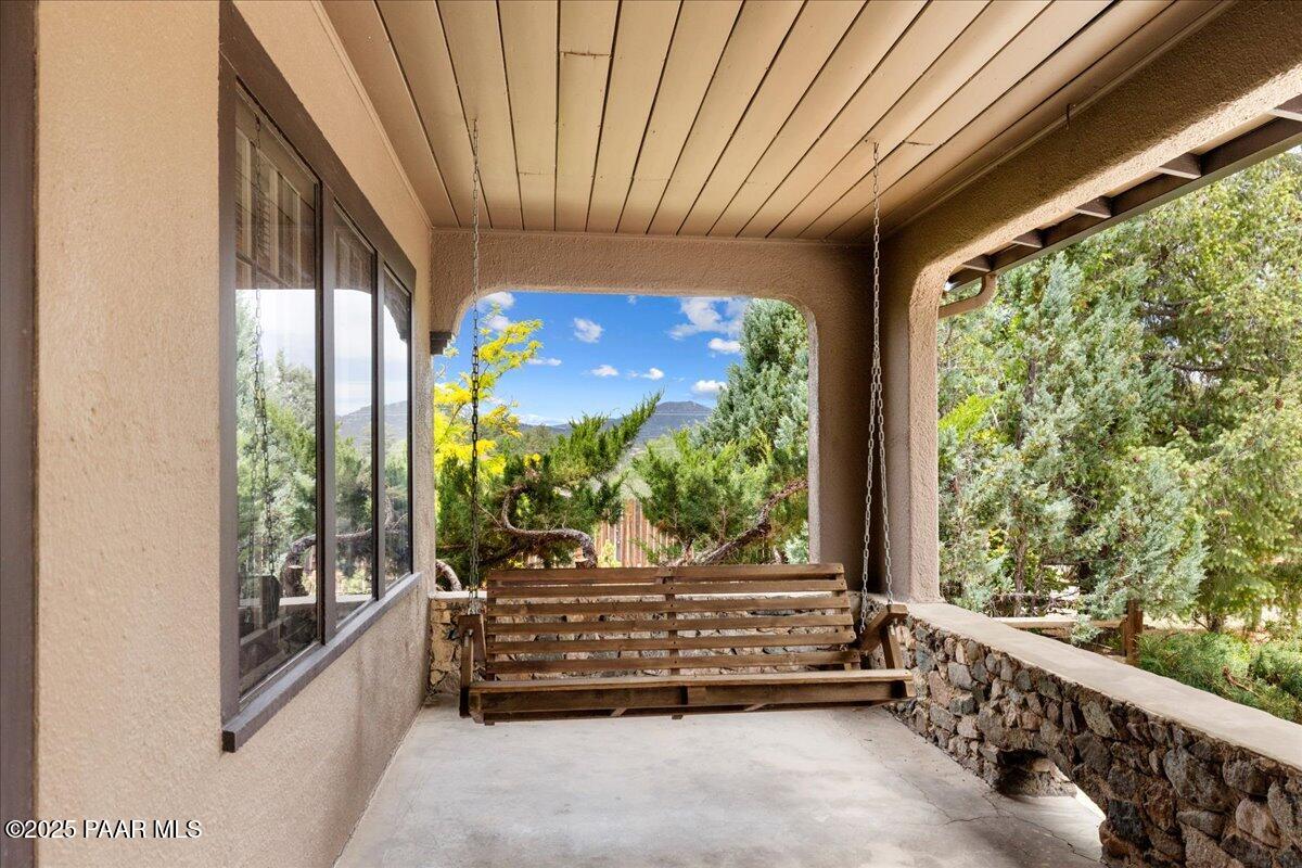 2877 Iron Springs Road Prescott, AZ 86305 - Photo 3 of 42 Front Porch